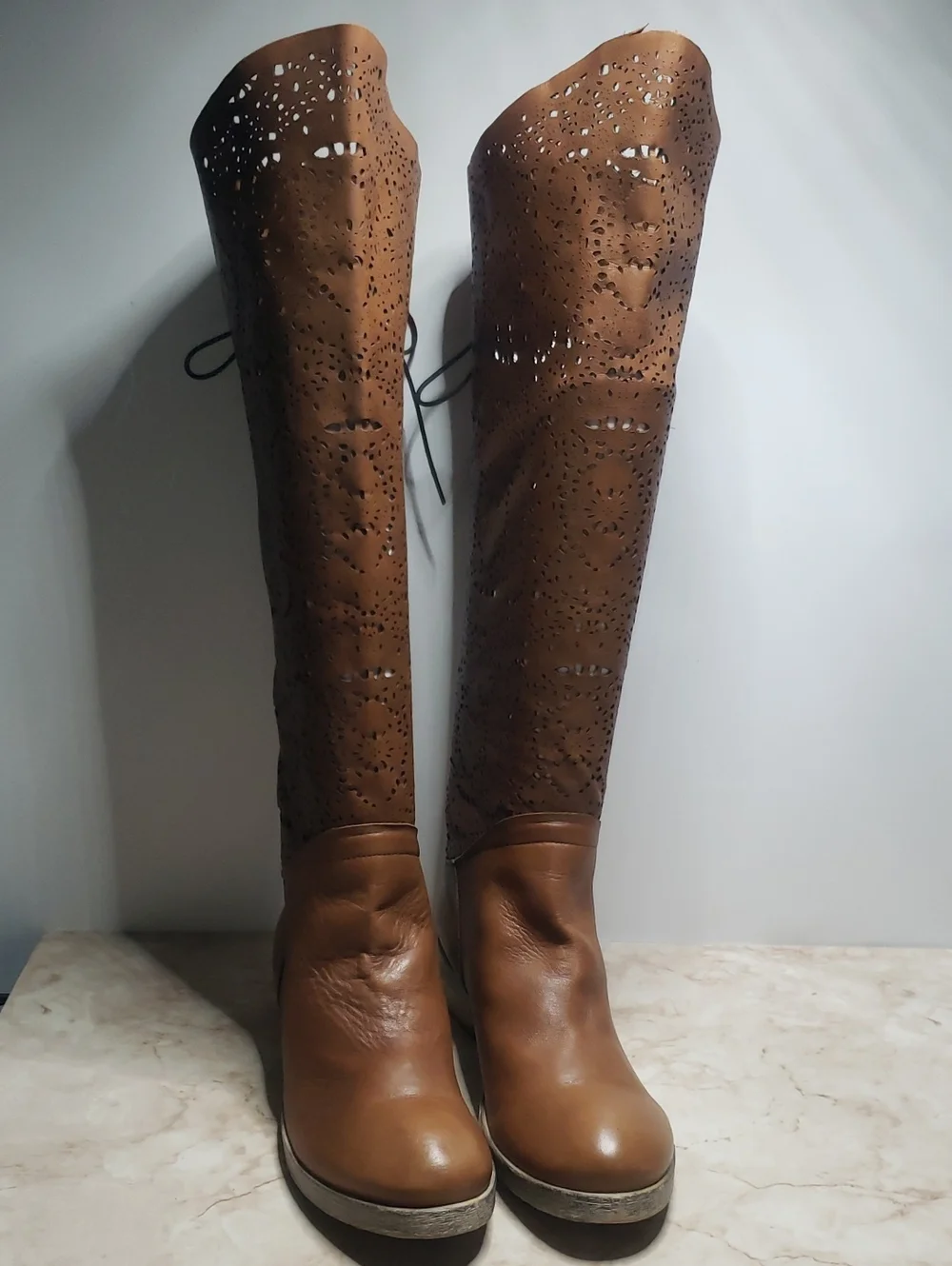 Sundance Women's Tall Brown Laser-Cut Leather Boots With Laces 41